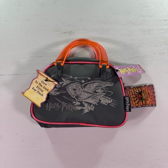VERY RARE Vintage VTG y2k 2001 HP Harry Potter Winged Key Neon Sparkle Purse Bag - Picture 1 of 8